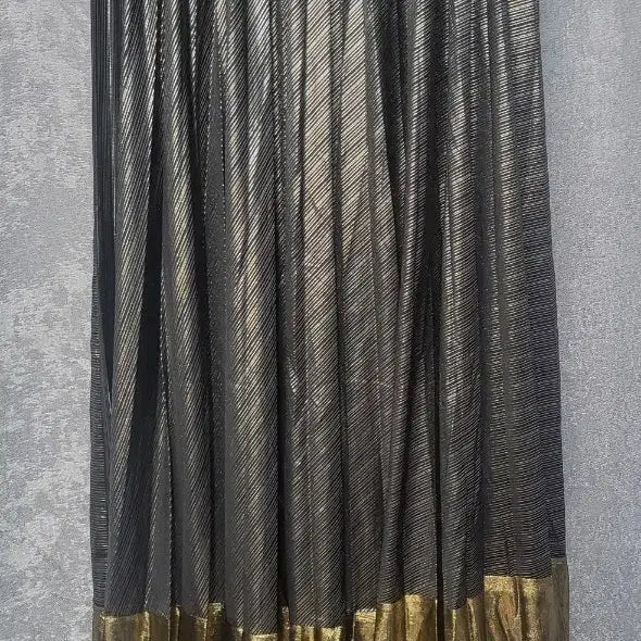 [BUNJANG] Black and Gold Pleated Long Skirt / 블랙/골드 플리츠 롱 스커트