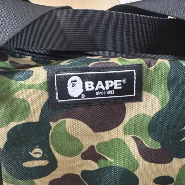 [BUNJANG] BAPE Camo Duffle Bag Magazine Free Gift / 베이프 카모 더플백 잡지 사은품 가방