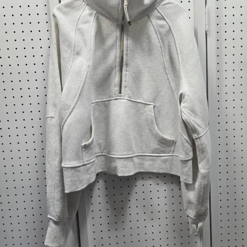 [SOLD OUT] 룰루레몬 반집업 크롭 맨투맨