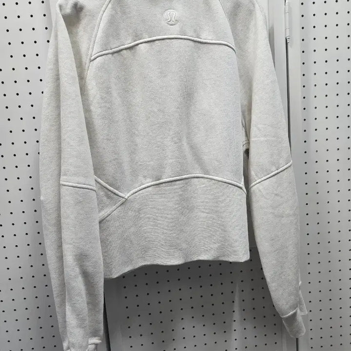 [SOLD OUT] 룰루레몬 반집업 크롭 맨투맨