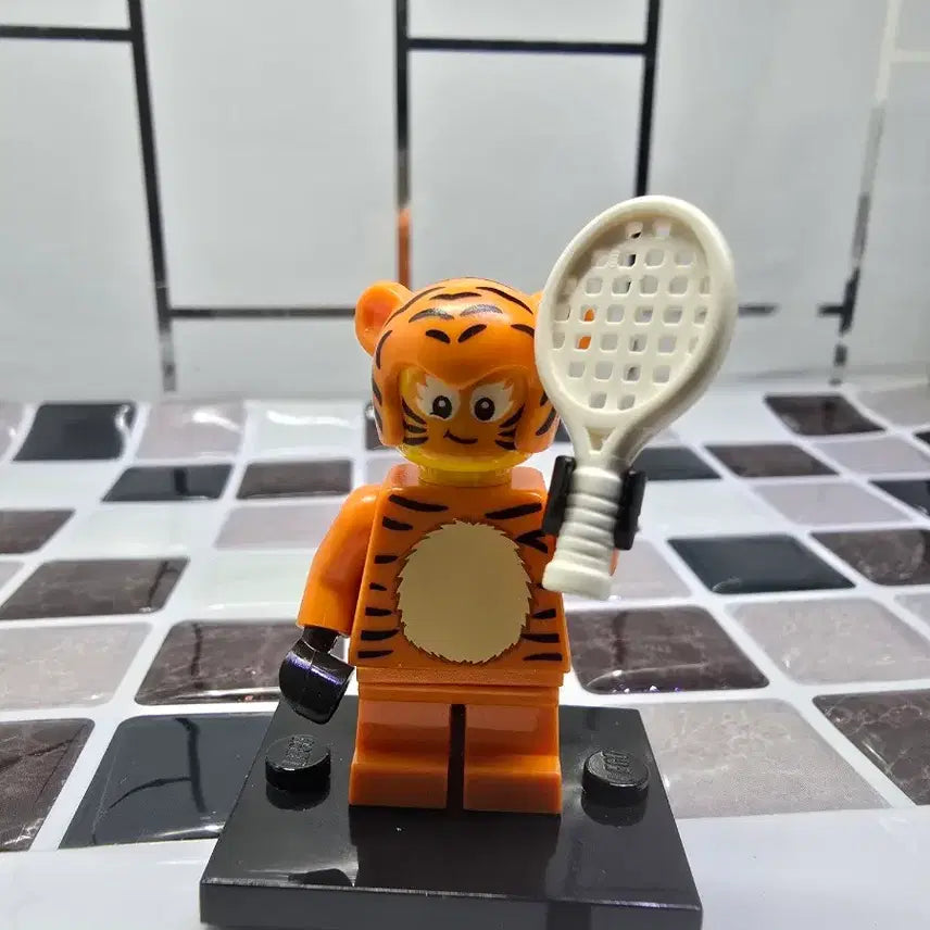 [BUNJANG] LEGO Baby Tiger Figure with Tennis Racket / 레고 아기호랑이 피규어 bam