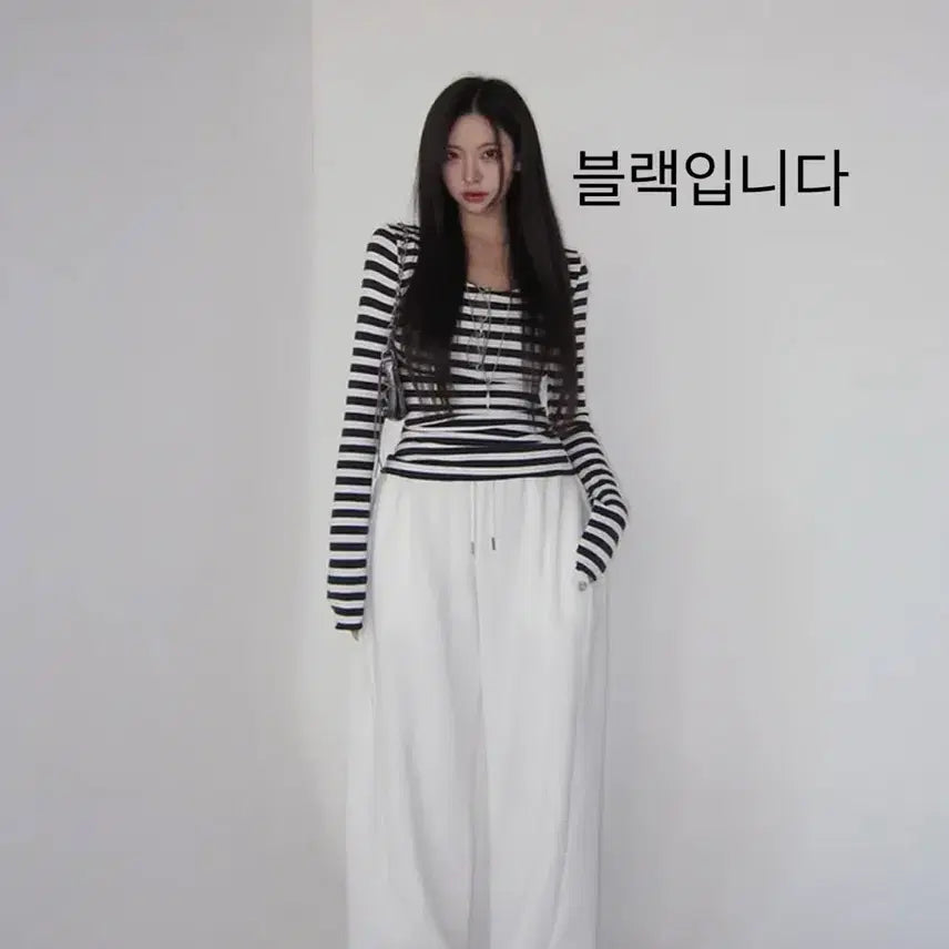 [BUNJANG] Holi Striped Slim Fit Long Sleeve T-shirt / 블랙) 홀리 단가라 유넥 긴팔티셔츠 슬림티 여리핏 이너티 에이블리