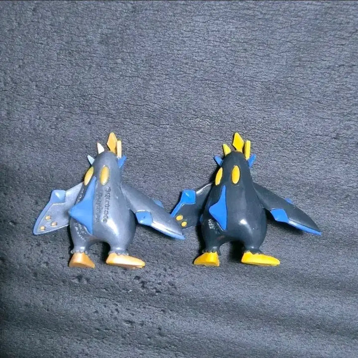 [BUNJANG] Pokemon MonColle Metallic Figure Set / 급처) 포켓몬 피규어 메탈릭(펄) 몬코레 세트
