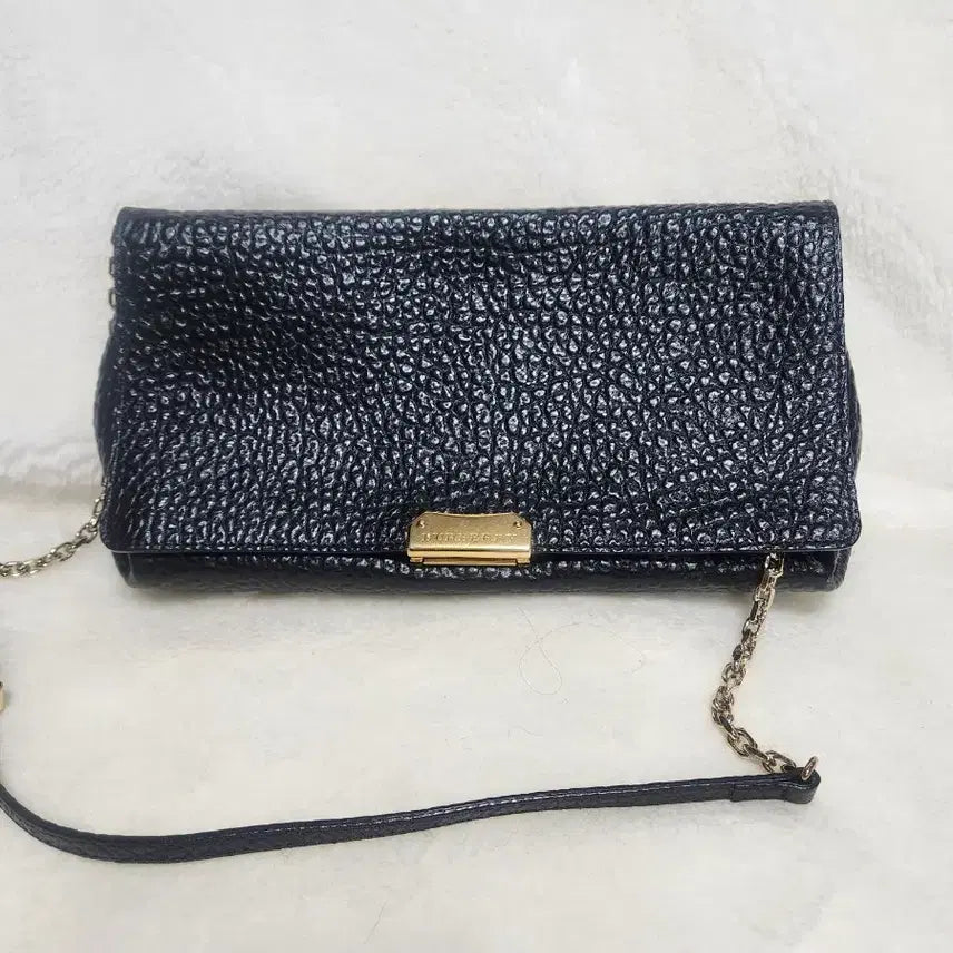 [BUNJANG] Burberry Millett Hall Heritage Medium Chain Crossbody Bag Black / 버버리 밀든홀 헤리티지 블랙미디움 체인 크로스백