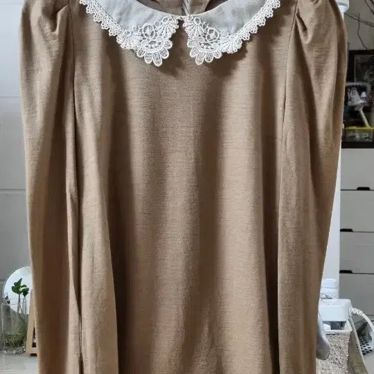 [BUNJANG] RENEEVON Lace Collar Blouse / RENEEVON 레니본 레이스카라 블라우스 S.55