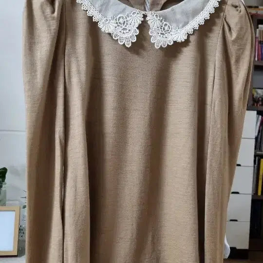 [BUNJANG] RENEEVON Lace Collar Blouse / RENEEVON 레니본 레이스카라 블라우스 S.55