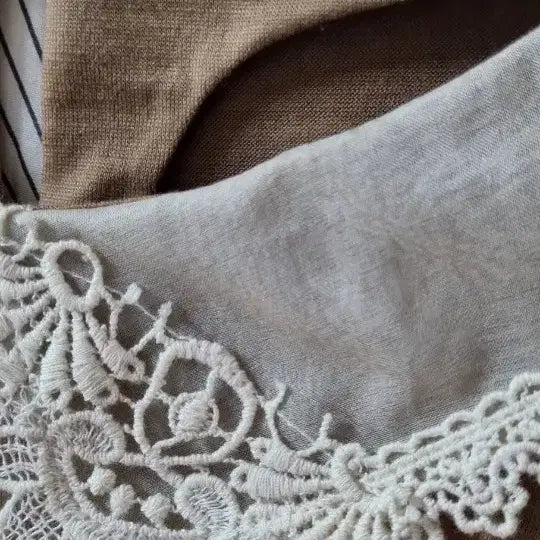 [BUNJANG] RENEEVON Lace Collar Blouse / RENEEVON 레니본 레이스카라 블라우스 S.55