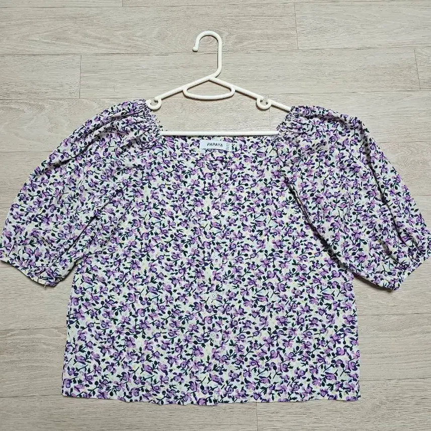 [SOLD OUT] 파파야 예쁜 라벤더 퍼프 블라우스(새거)저렴하게