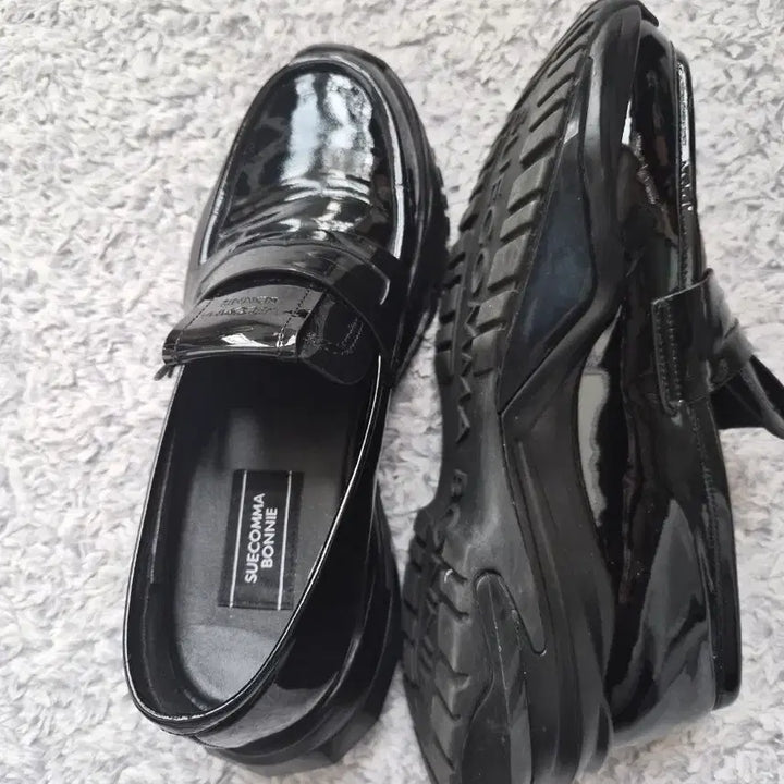 [SOLD OUT] 슈콤마보니 로퍼240