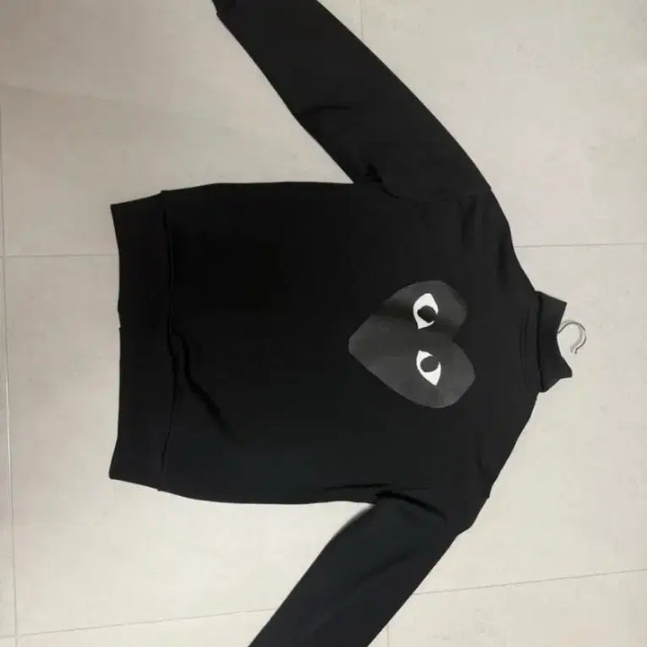 [SOLD OUT] [새상품급/급쳐] 꼼데가르송 플레이 블랙 하트 집업