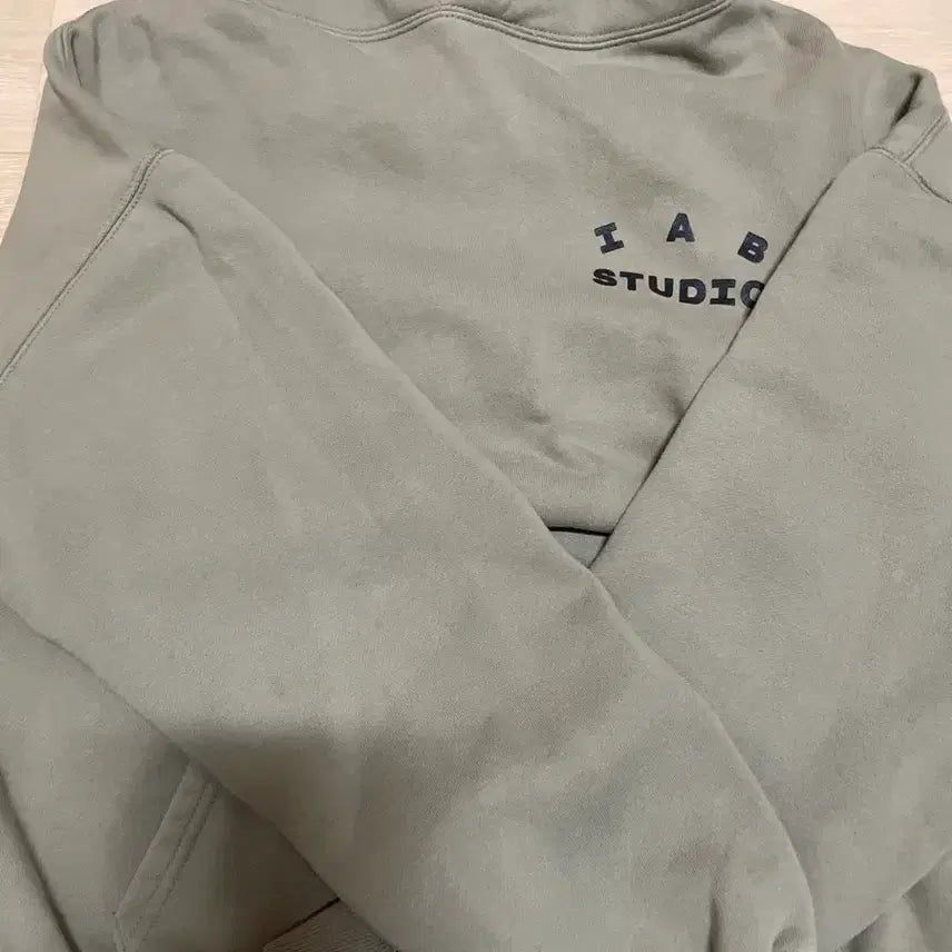 [BUNJANG] Iapp Studio Hoodie Olive Khaki / 아이앱스튜디오 후드티 올리브 카키