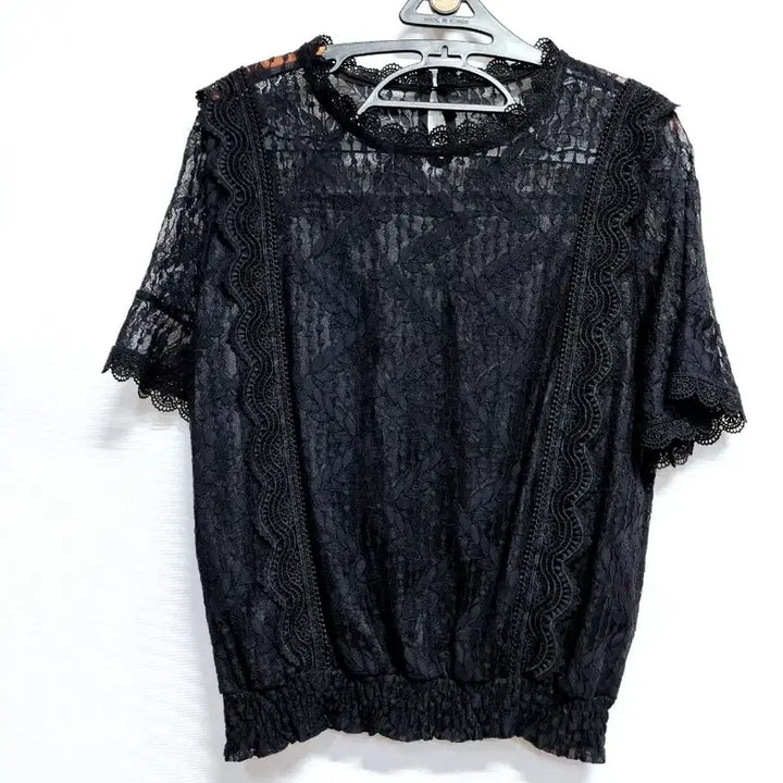 [BUNJANG] M-Sense Black Lace Short-Sleeve Blouse / 미센스 블랙 레이스 반팔 블라우스