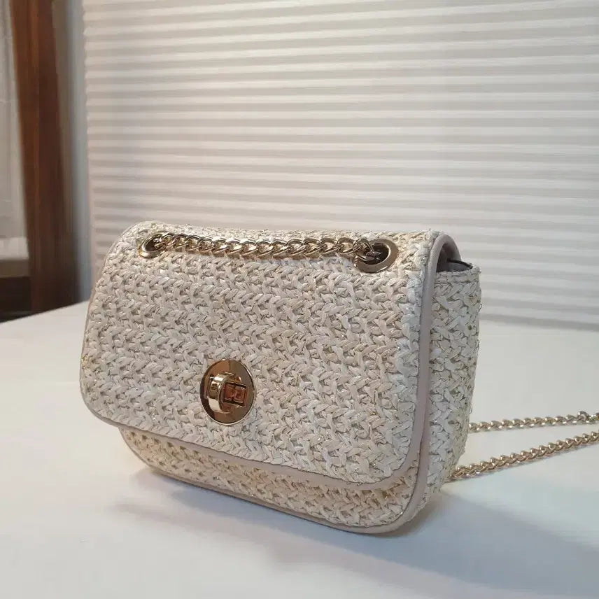 [BUNJANG] H&amp;M Mini Crossbody Bag / Mini Shoulder Bag / 에이치앤엠  H&amp;M  미니크로스백/ 초미니숄더백 체인숄더백