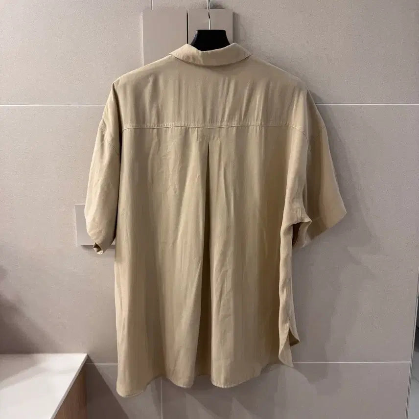 [BUNJANG] Beige Pocket Short-Sleeve Shirt / 베이지 포켓 반팔셔츠