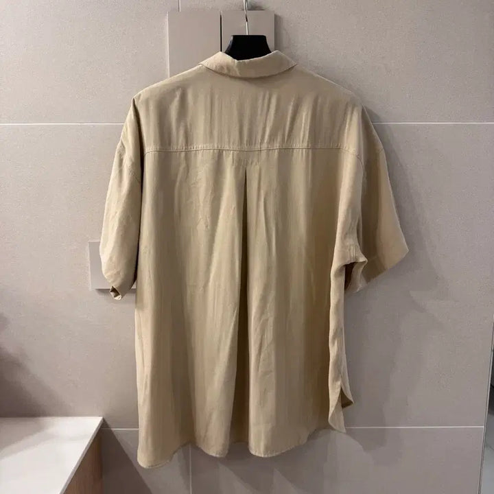 [BUNJANG] Beige Pocket Short-Sleeve Shirt / 베이지 포켓 반팔셔츠