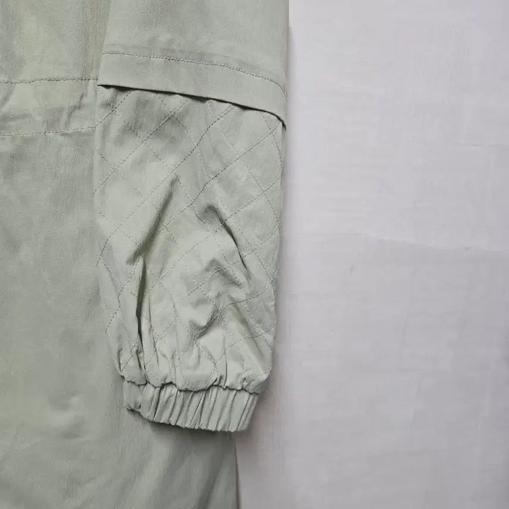 [BUNJANG] Egoist Quilted Ruffle Detail Long Hooded Jumper / 에고이스트 소매퀼팅 러플포인트 롱후드점퍼 55