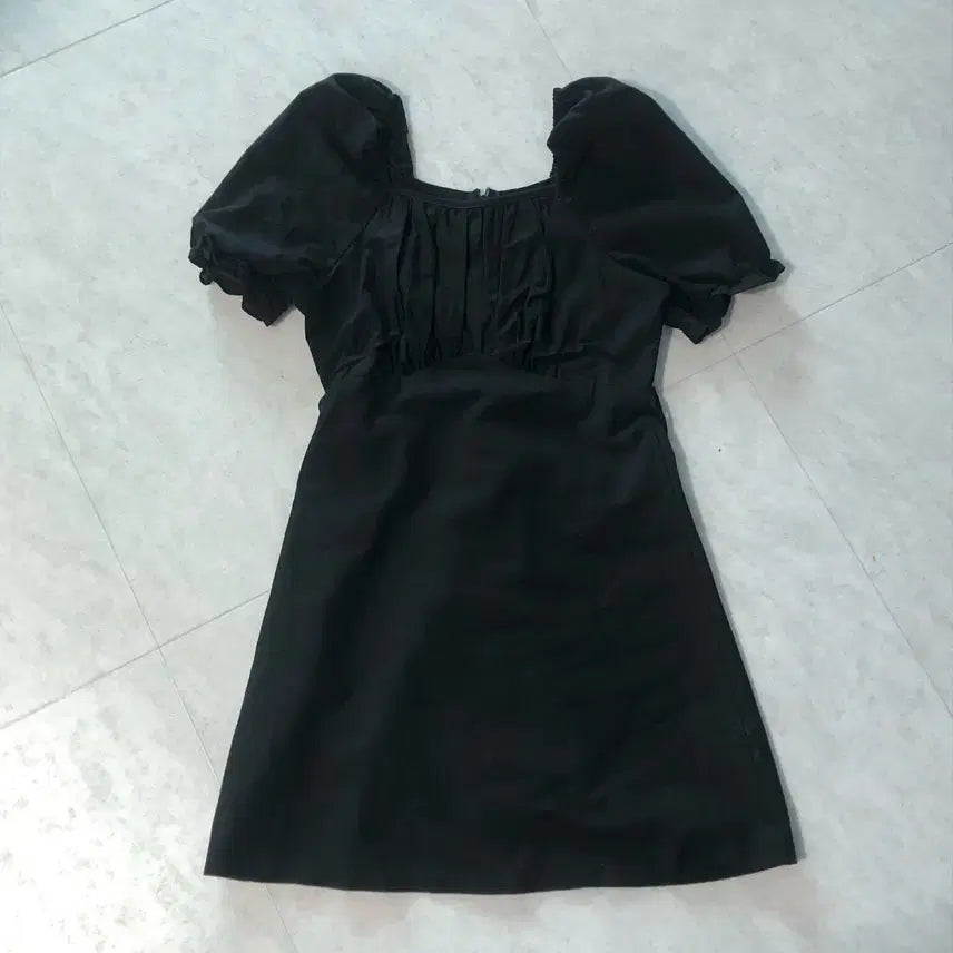 [BUNJANG] Black Puff Sleeve Waist Tie Mini Dress / 블랙 퍼프 소매 허리끈 미니 원피스
