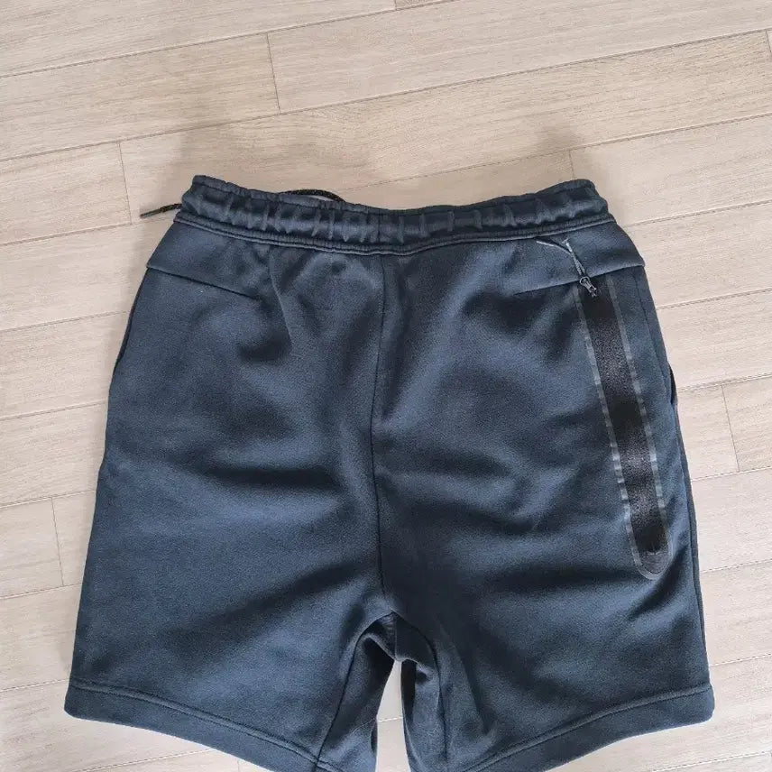 [SOLD OUT] 나이키 테크 플리스 쇼츠 반바지 L