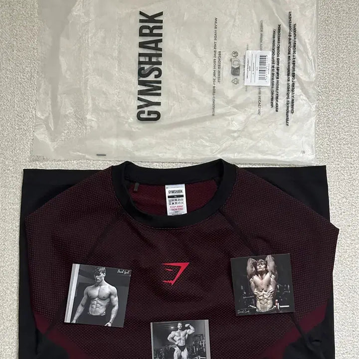 [BUNJANG] Gymshark Onyx Carmine Red T-Shirt / 짐샤크 오닉스 카민레드 반팔