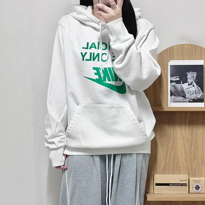 [BUNJANG] Nike White Printing Hoodie L / [정품] 나이키 화이트 프린팅 후드티 [ L ]