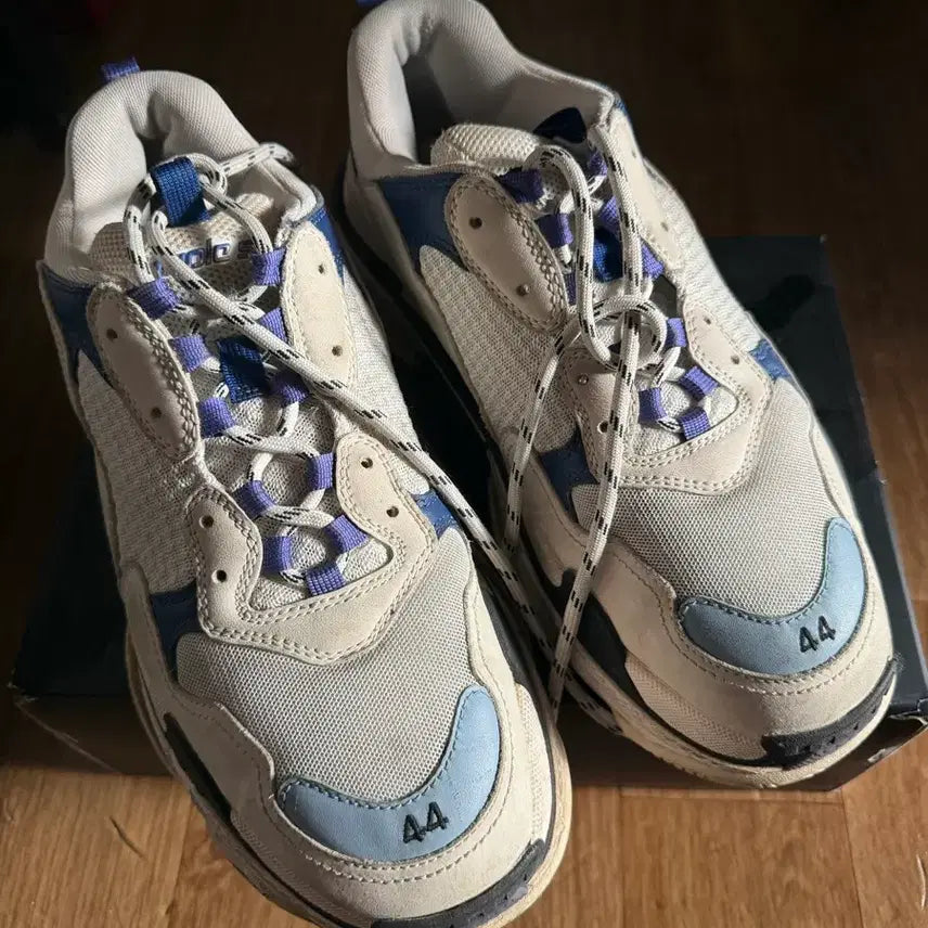 [SOLD OUT] 발렌시아가 트리플s 44사이즈 급처