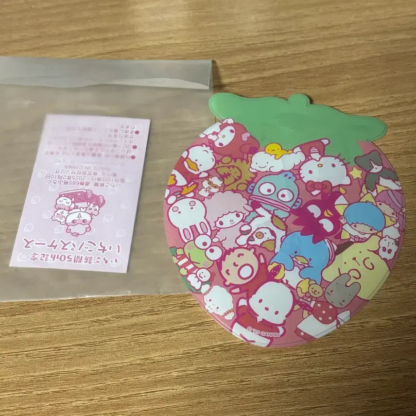 [BUNJANG] Sanrio Ichigo Newspaper Card Holder / 산리오 이치고신문 부록 굿즈 카드홀더