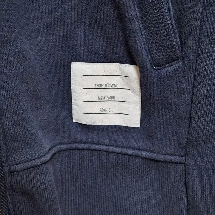 [SOLD OUT] 톰브라운 남색 삼선 후드집업