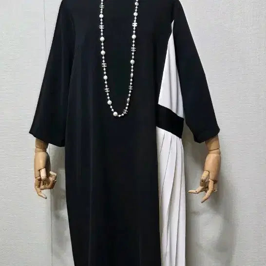 [BUNJANG] Colorblock Pleated Long Dress / 배색 플리츠 롱 원피스 88