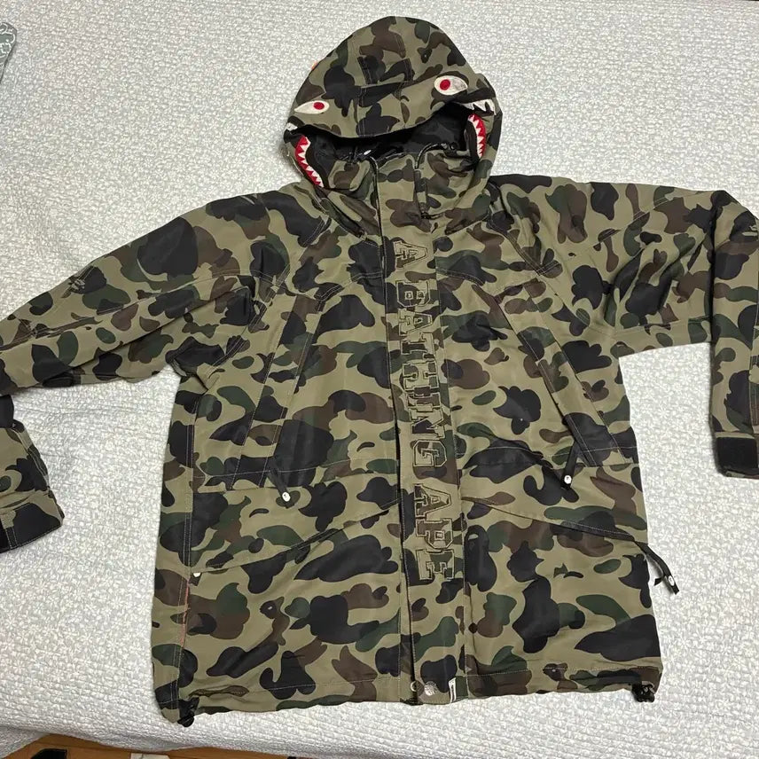 [BUNJANG] BAPE Windbreaker XL / BAPE 바람막이 팝니다