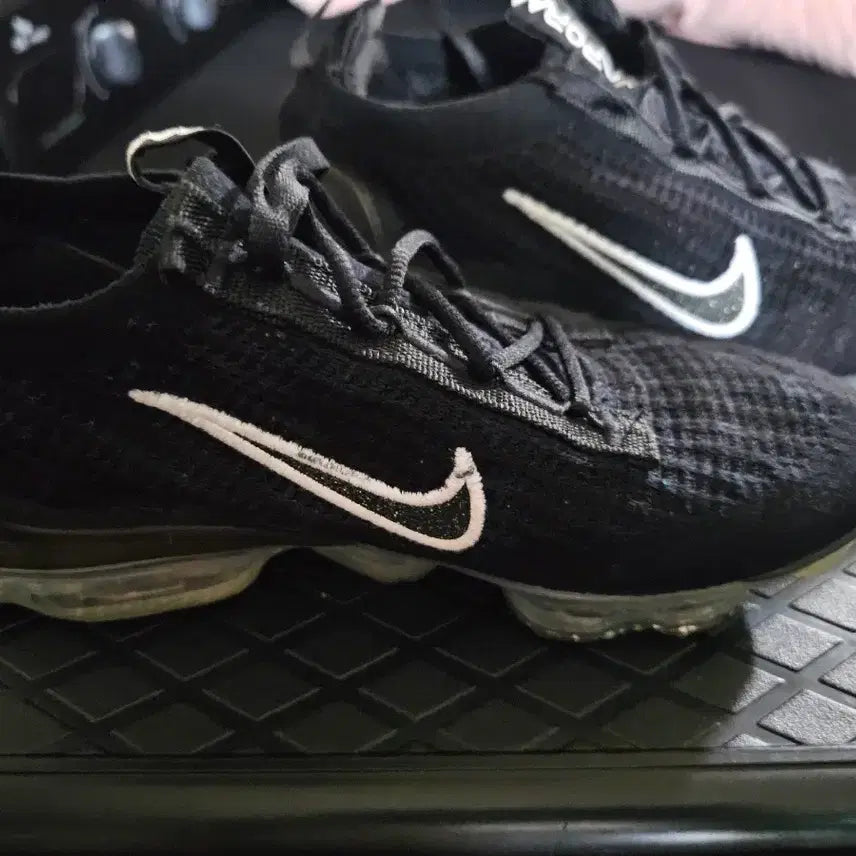 [BUNJANG] Nike Air VaporMax 240mm Sneakers / 나이키 에어 베이퍼맥스  240mm