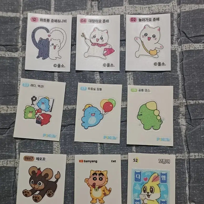 [BUNJANG] Nya-han Namja, Pixely, Pocket Monster, Crayon Shin-chan, Boreumi Tti-bu Tti-bu Seal Bundle / 냐한남자, 픽셀리, 포켓못, 짱구, 보름이 띠부띠부씰 판매