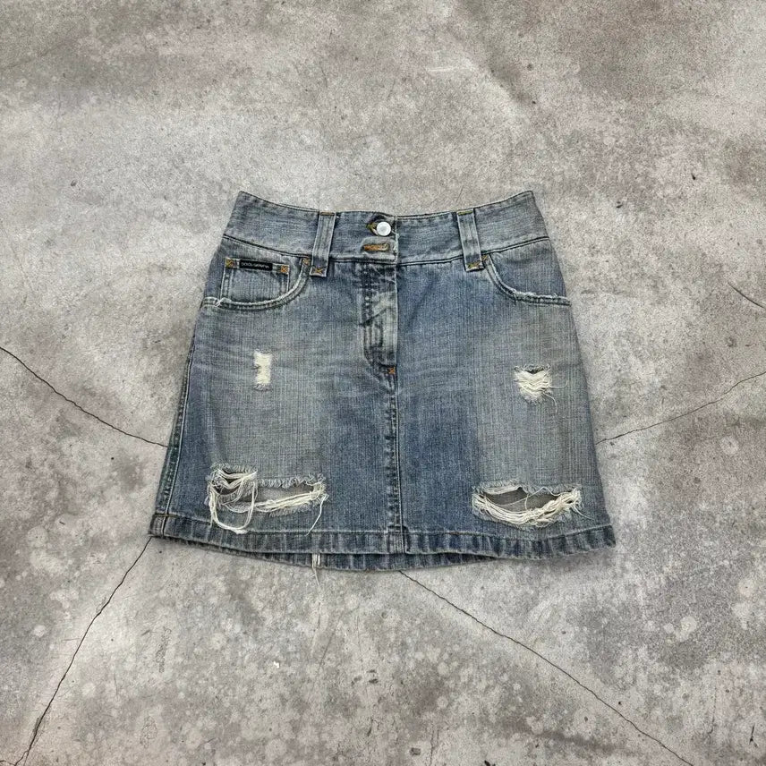 [SOLD OUT] 돌체앤가바나 y2k 데미지 데님 미니스커트
