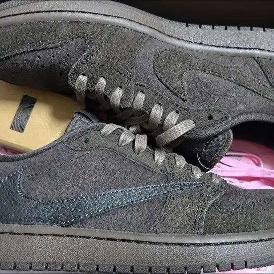 [BUNJANG] Nike Air Jordan 1 Low Travis Scott OG Velvet Brown and Dark Mocha Sneakers (Size 265) / 나이키 에어 조던1 로우 트래비스 스캇 OG 벨벳브라운 앤다크모카 265