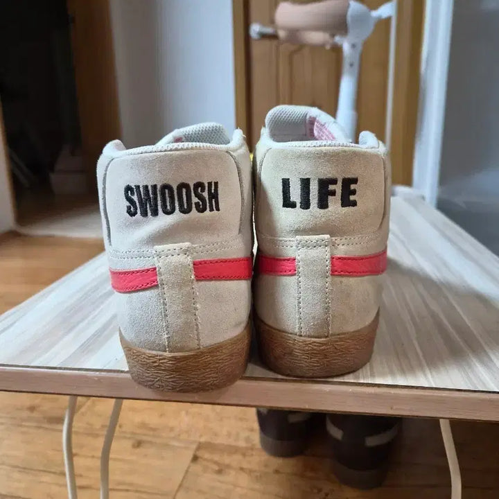 [BUNJANG] Nike Blazer Swoosh Sneakers / 나이키 블레이저 스우시 스니커즈