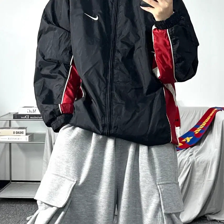 [SOLD OUT] 나이키 올드스쿨 블랙 레드 바람막이 L