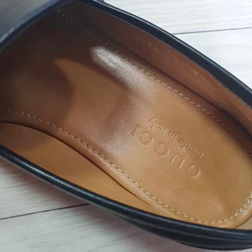 [SOLD OUT] 남260구찌로퍼
