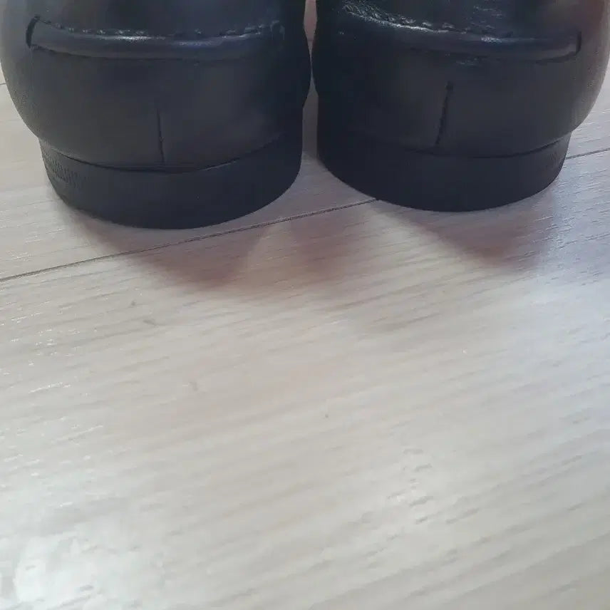 [SOLD OUT] 남260구찌로퍼