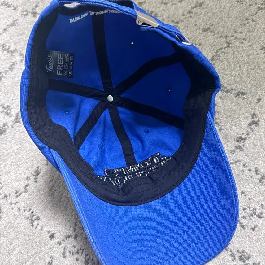 [BUNJANG] TOMS BIRTHDAY Blue Ball Cap Hat with Embroidered Patch / 톰스벌스데이 볼캡 모자