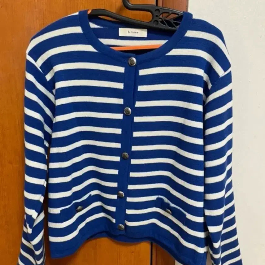 [BUNJANG] Vemuse Cardigan / 비뮤즈(베뉴엣) 가디건