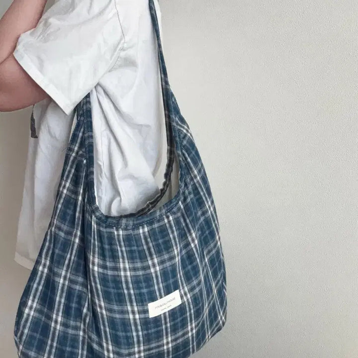 [BUNJANG] Blue Check Two-Way Crossbody Shoulder Eco Bag / 새상품) 블루체크 끈조절 크로스백겸 숄더에코백