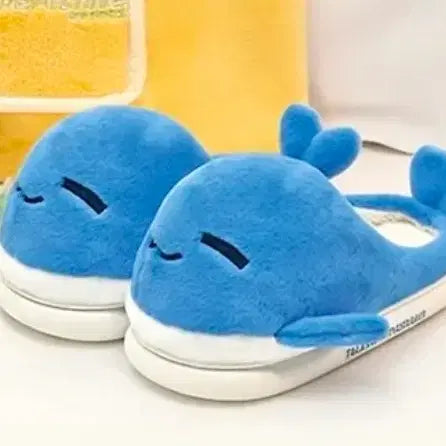 [BUNJANG] Hoshino Whale Fur Slippers (M Size, Blue Archive) / 키링 포함) 호시노 고래 털 슬리퍼 블루아카이브 블아 M사이즈