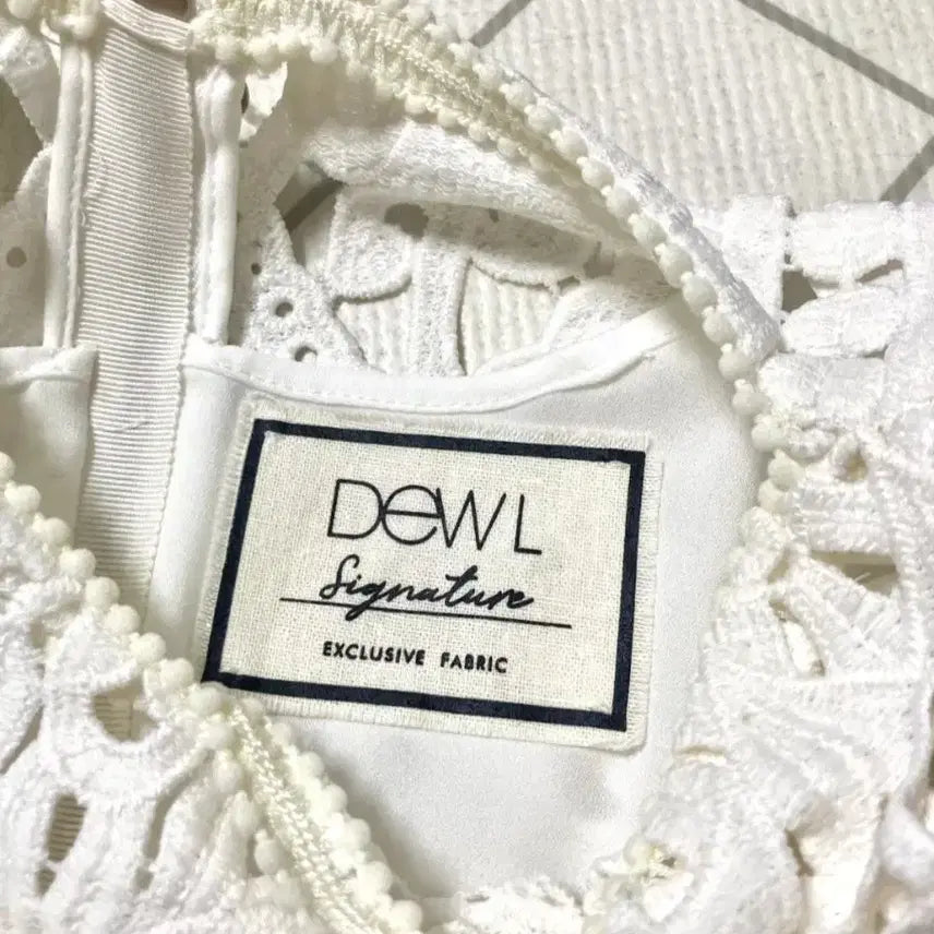 [BUNJANG] DEWL Lace Midi Dress / 듀엘 원피스