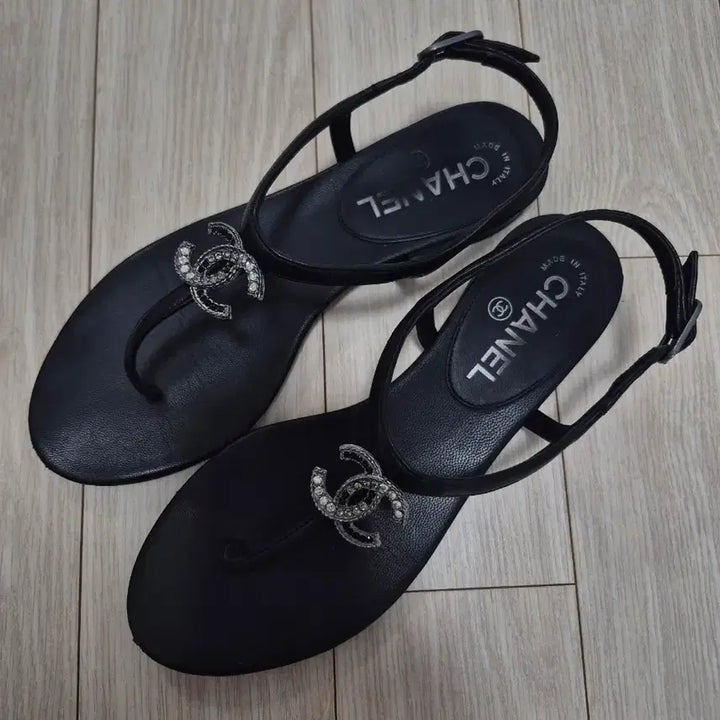 [BUNJANG] Chanel Black CC Logo Sandals / 샤넬 블랙  CC로고 샌들