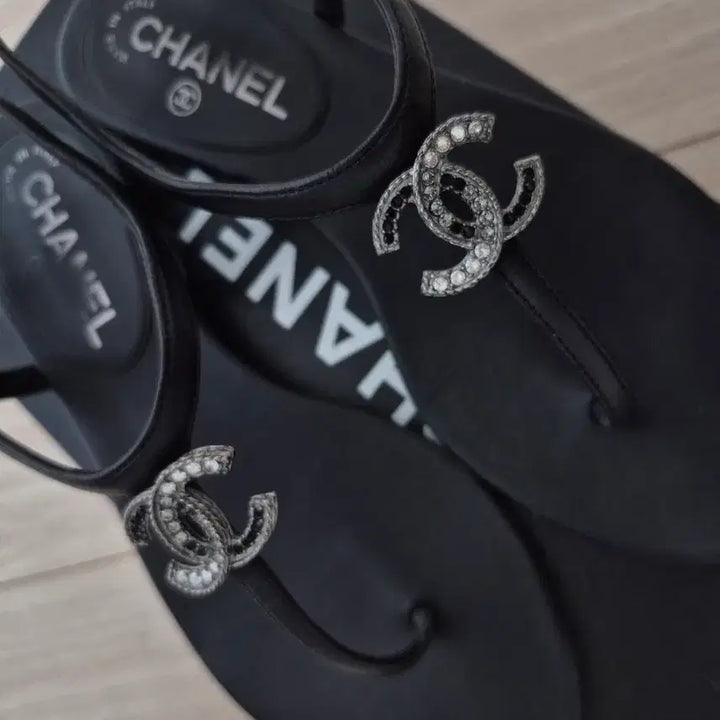 [BUNJANG] Chanel Black CC Logo Sandals / 샤넬 블랙  CC로고 샌들