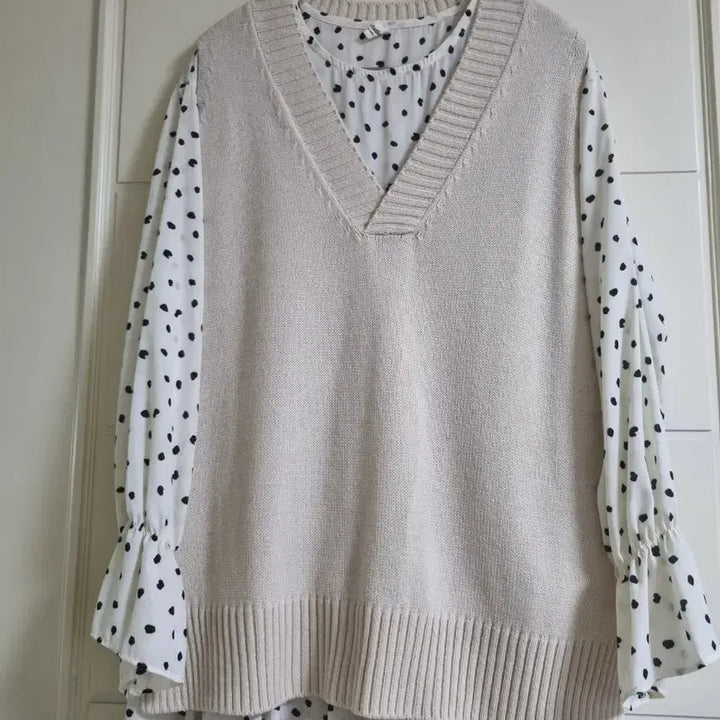 [BUNJANG] Beige Knit Vest &amp; Dot Long Dress Set / 니트조끼 도트 롱 원피스 세트
