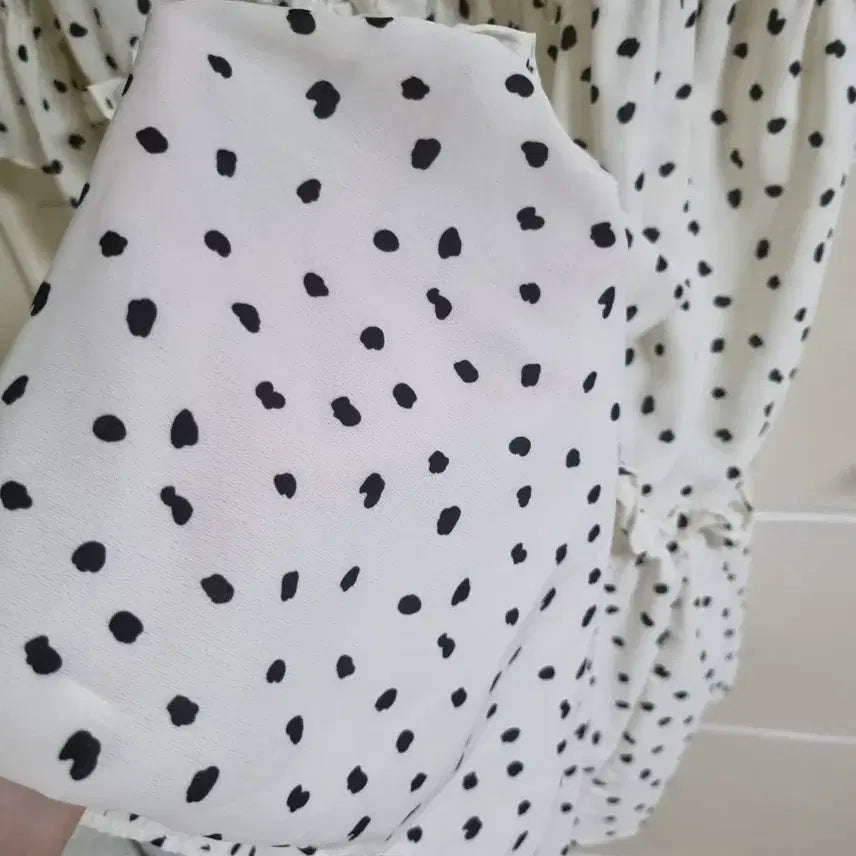 [BUNJANG] Beige Knit Vest &amp; Dot Long Dress Set / 니트조끼 도트 롱 원피스 세트