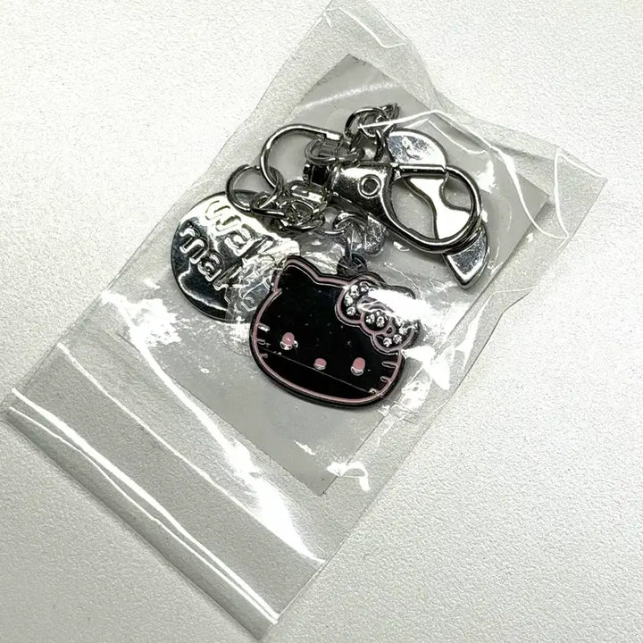 [BUNJANG] WAKEMAKE x Hello Kitty Black Kitty Keyring (Sealed) / [미개봉] 웨이크메이크 헬로키티 블랙 키티 키링