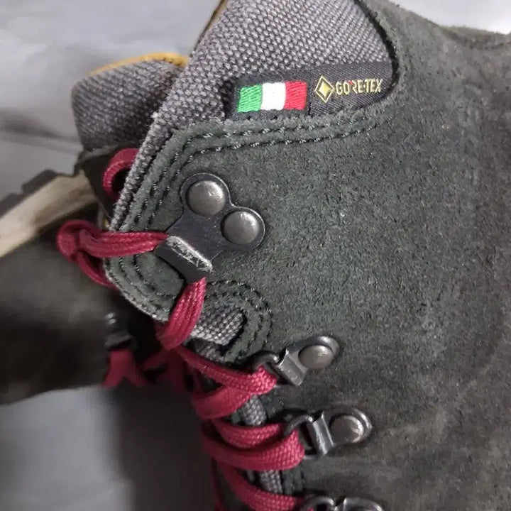 [BUNJANG] Zamberlan Gore-Tex Hiking Boots / 등산화250  잠발란고어