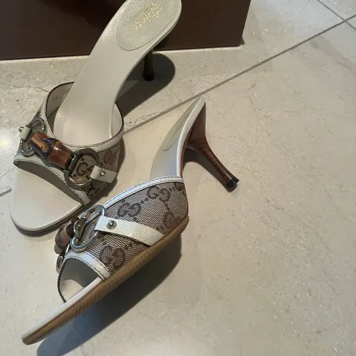 [BUNJANG] Gucci Mule Sandals / 구찌 샌들