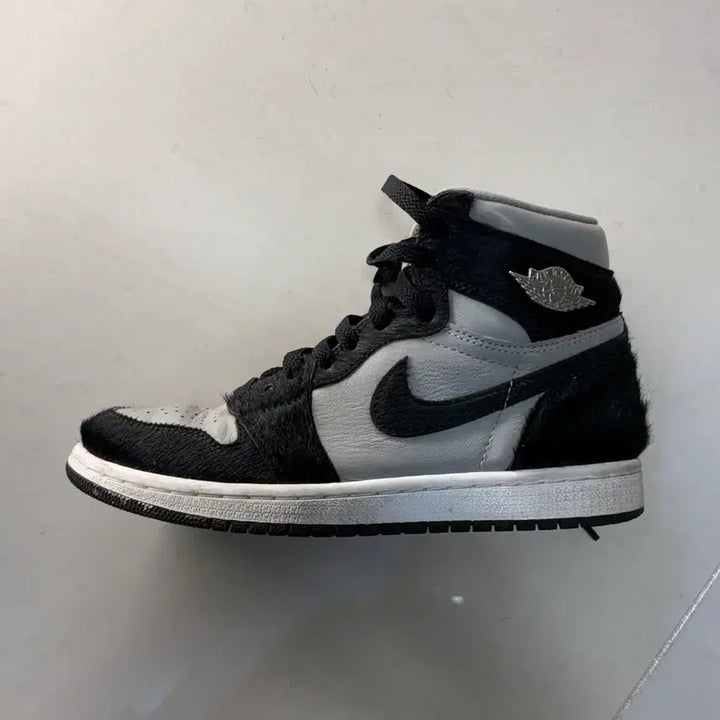 [BUNJANG] Nike Air Jordan 1 Retro High OG Sneakers / 나이키 조던 레트로 하이 AIR JORDAN 1 RETRO HI OG